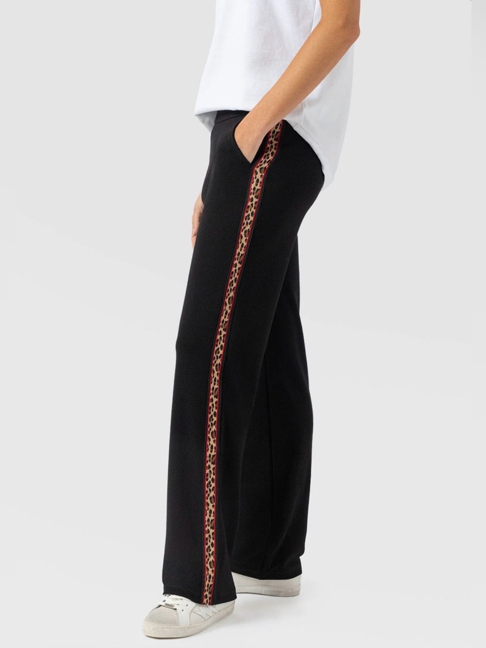 Saint + Sofia 🌟NEW🌟 Black Runway Pant Leopard Stripe - Size 6